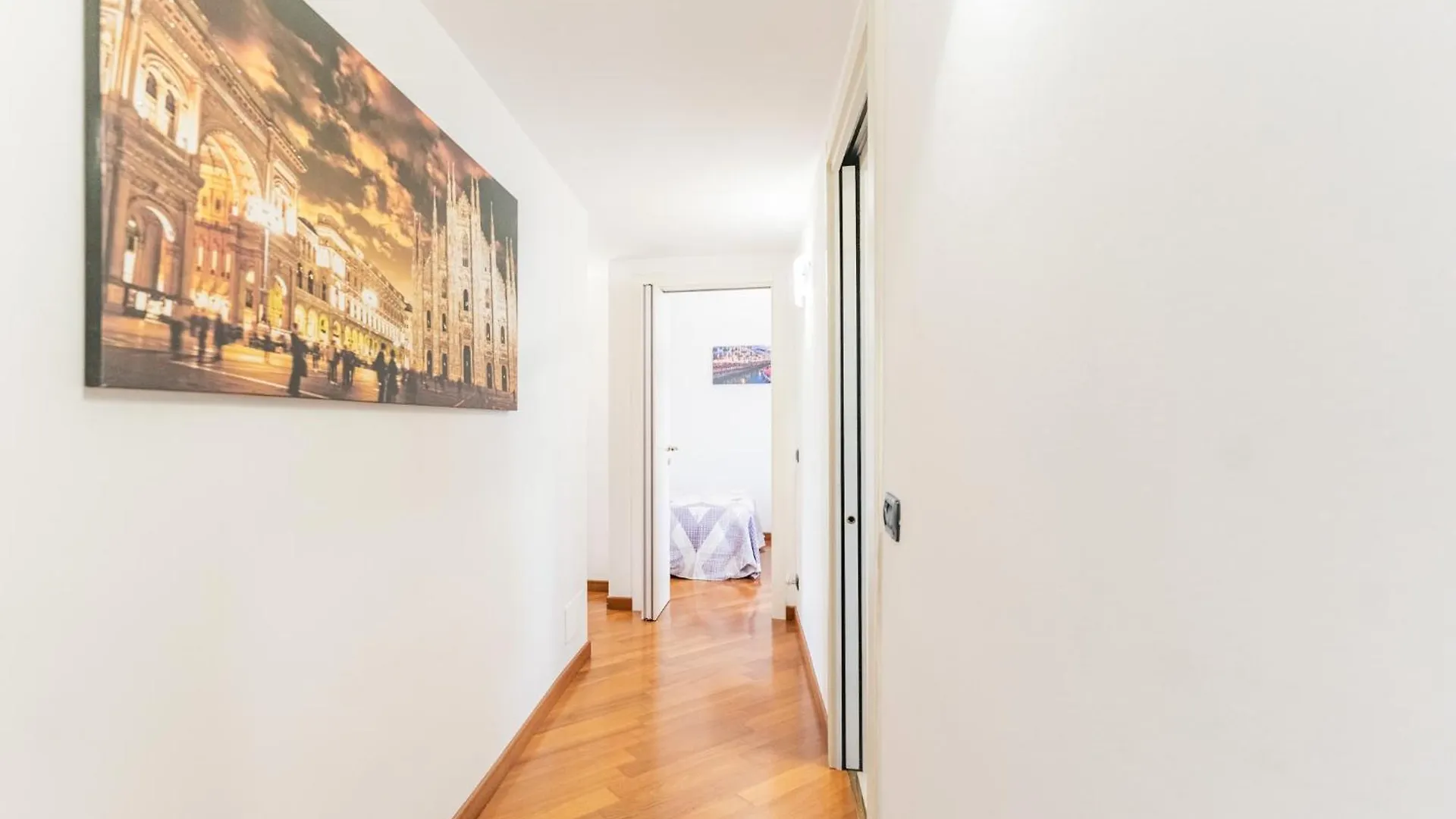 Apartment Ap1 Accogliente Appartamento In Centro Milan